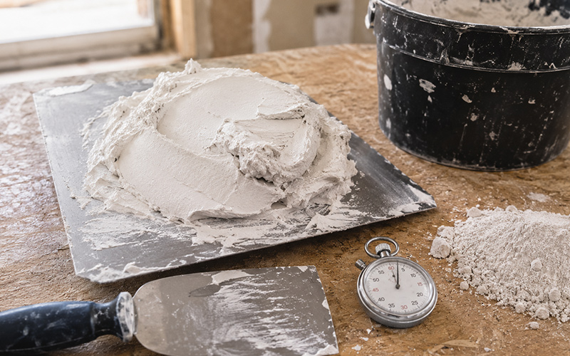دیرگیر شدن گچ چه مشکلاتی دارد؟